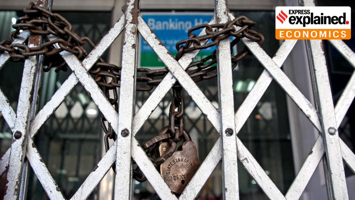 Bank Strike Opens Five-Day Service Test As Branches Work Sunday Before September 28 Walkout